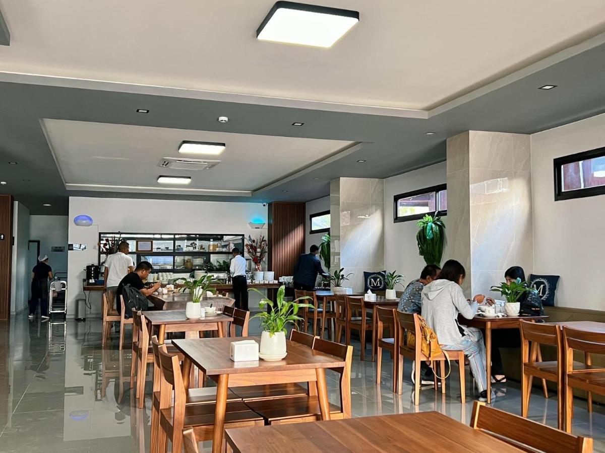 M&M Hotel Vang Vieng Luaran gambar