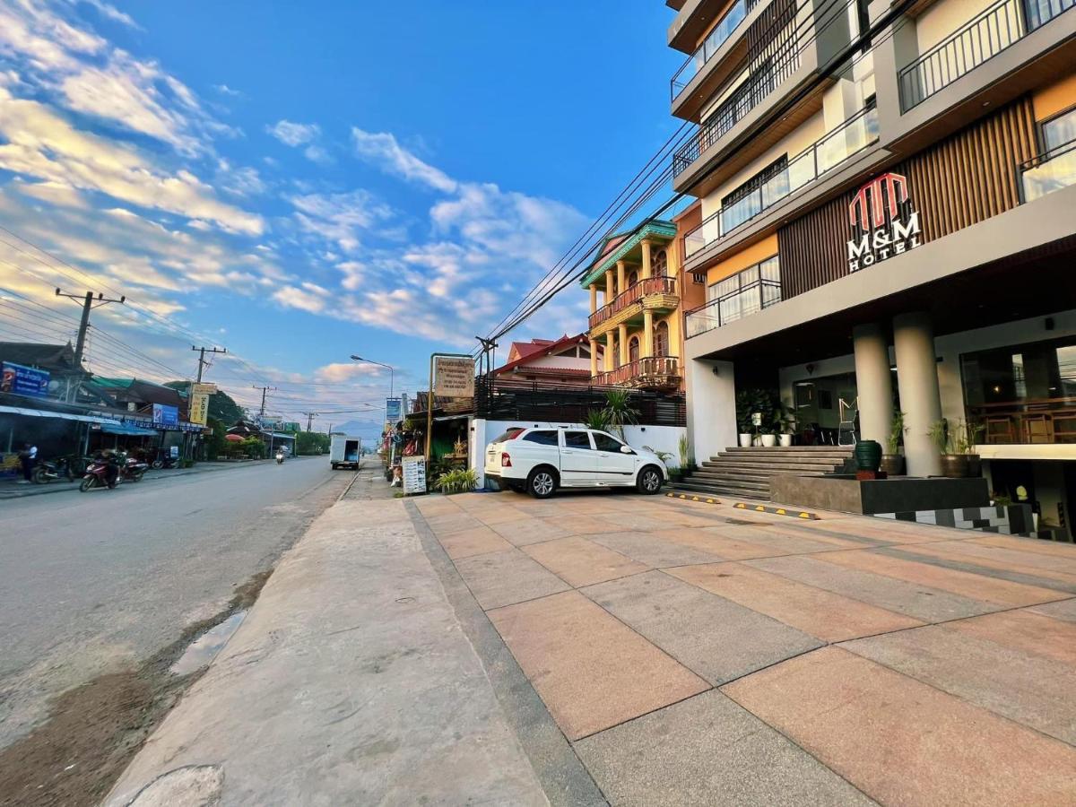 M&M Hotel Vang Vieng Luaran gambar